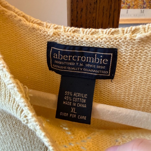 Butter Yellow Spring Sweater - Picture 4 of 7